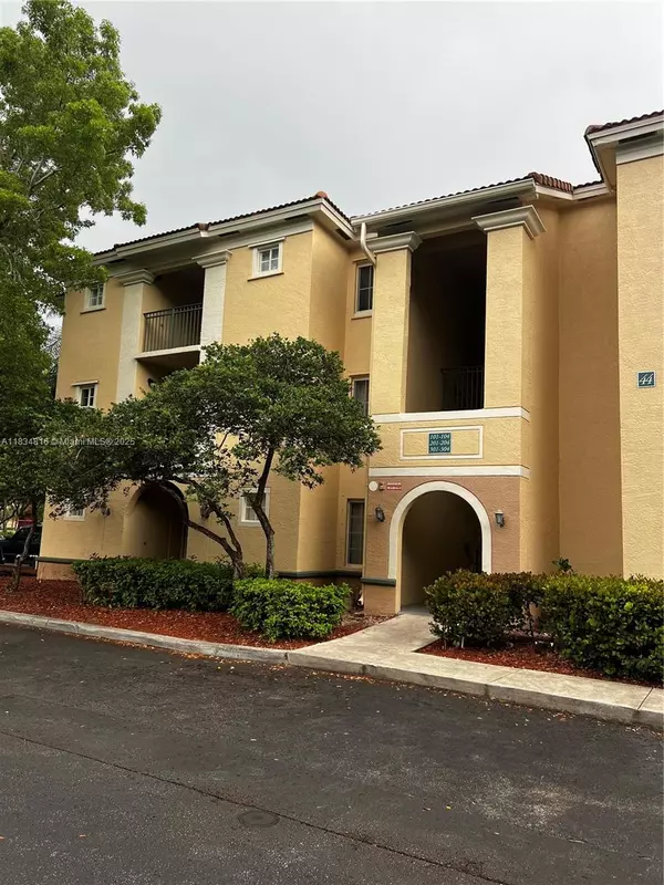 2548 Centergate Dr #301, Miramar, FL 33025