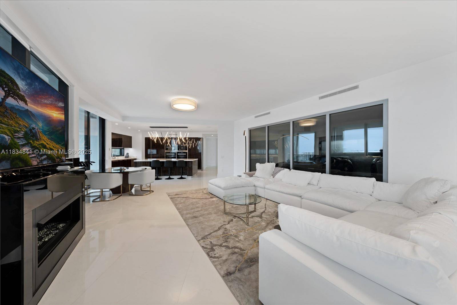 Sunny Isles Beach, FL 33160,18555 Collins Ave #2003