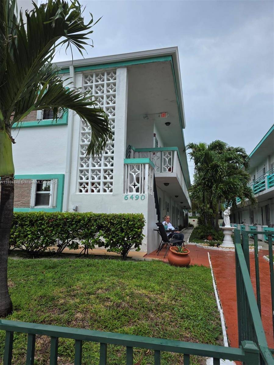Miami Beach, FL 33141,Address not disclosed