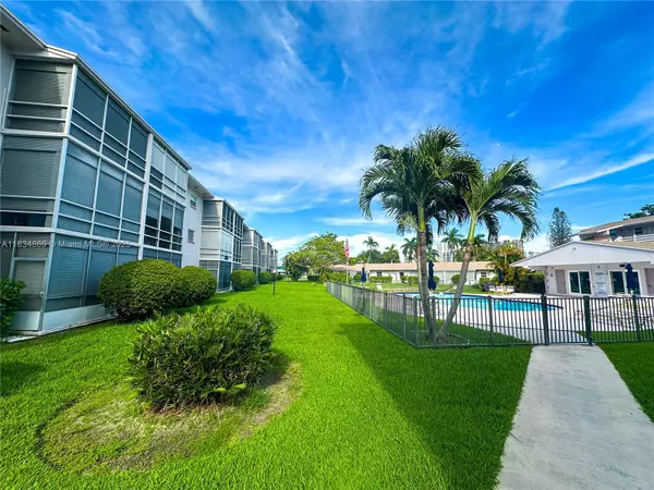 700 Layne Blvd #210, Hallandale Beach, FL 33009
