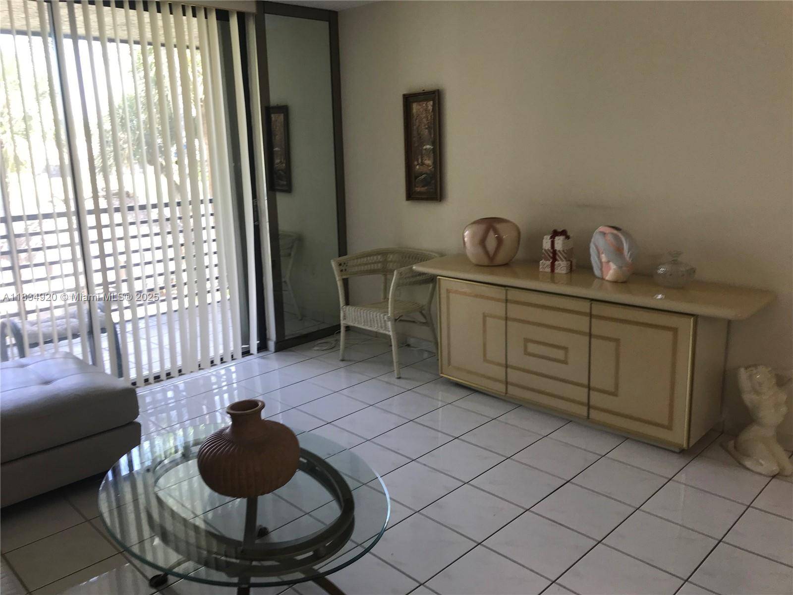 Pembroke Pines, FL 33026,1101 Colony Point Cir #206
