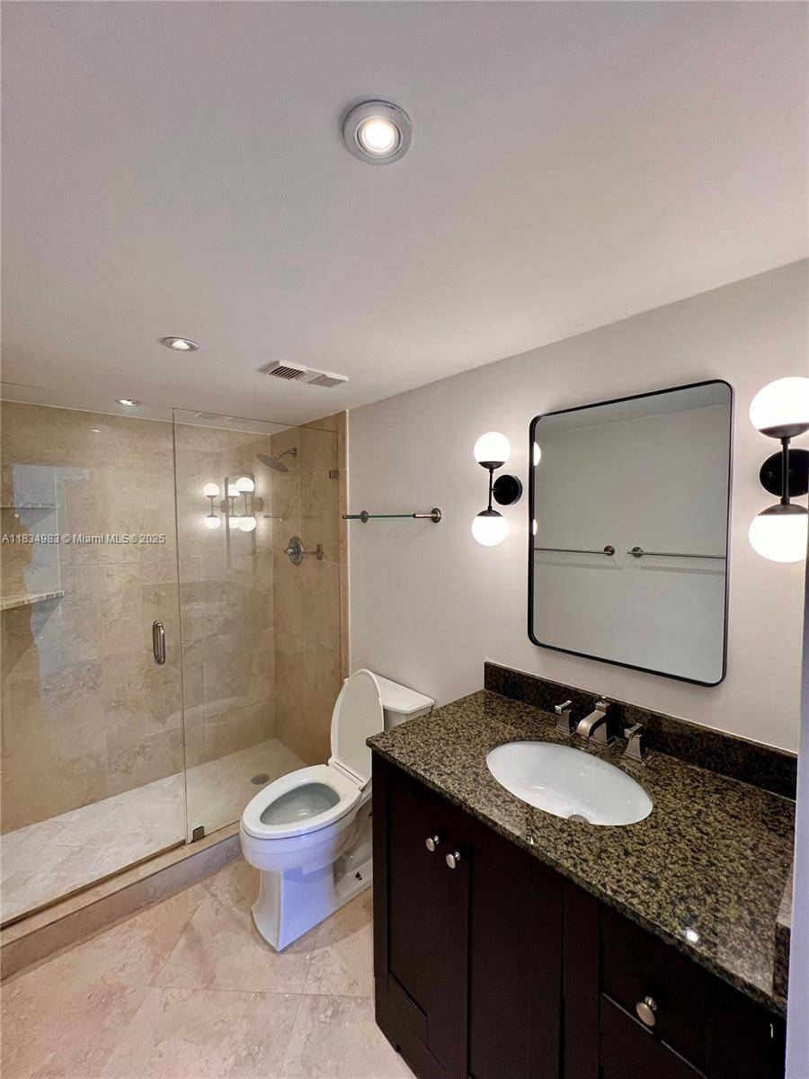 Sunny Isles Beach, FL 33160,17600 N Bay Rd #N304