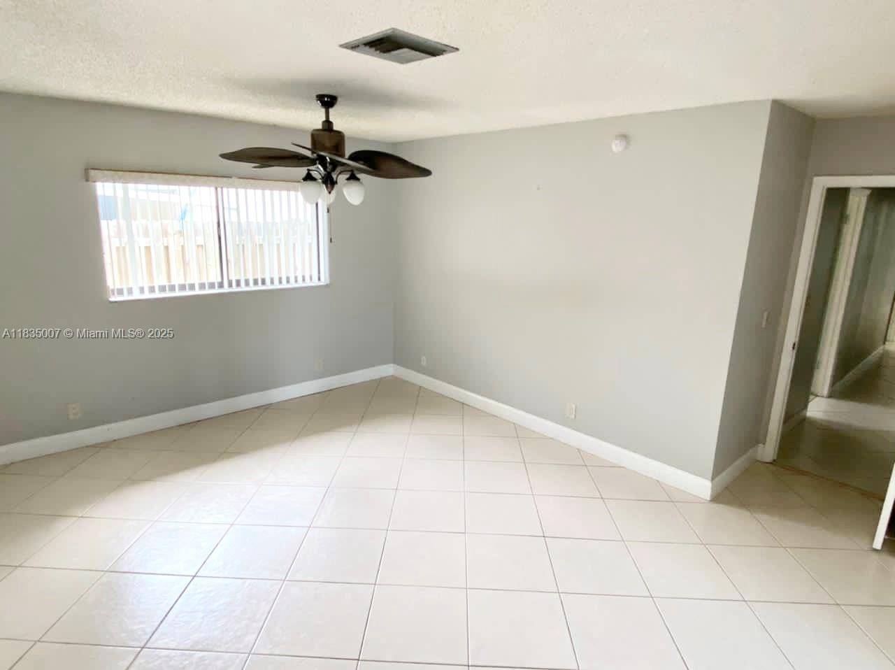 Lauderhill, FL 33319,7363 NW 49th Ct #7363