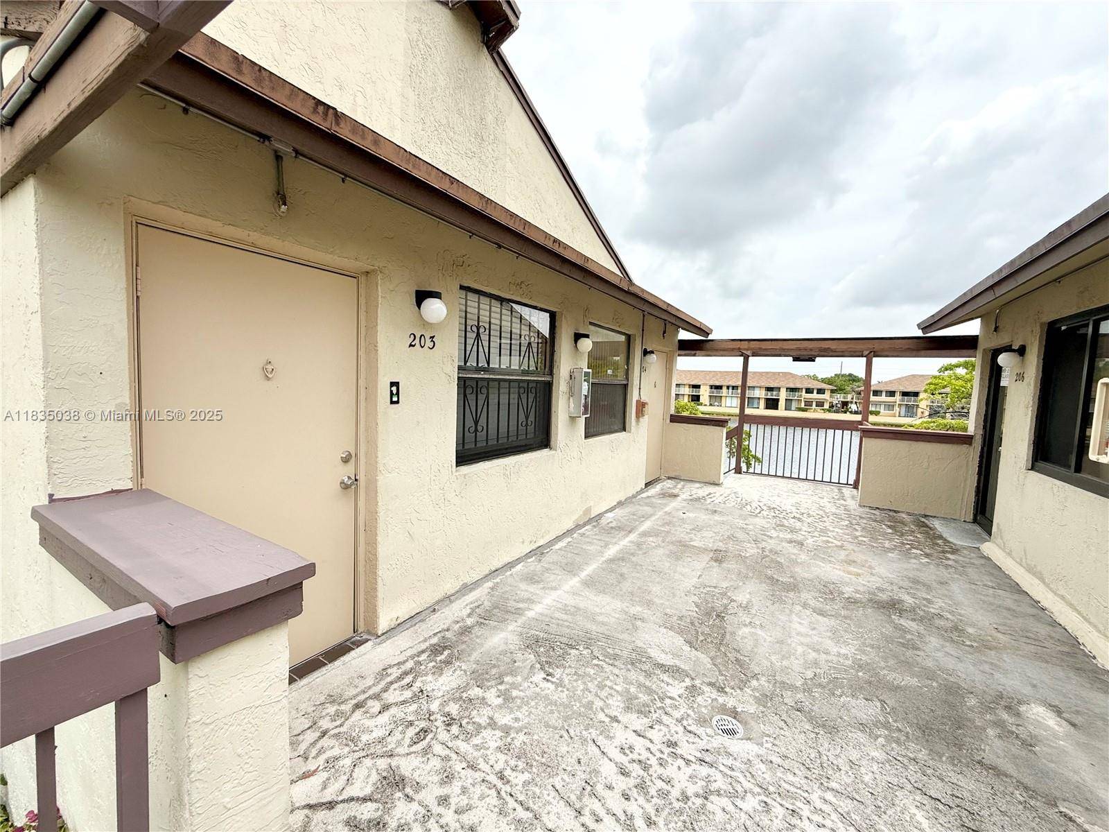 Miami Gardens, FL 33169,485 NW 210th St #203