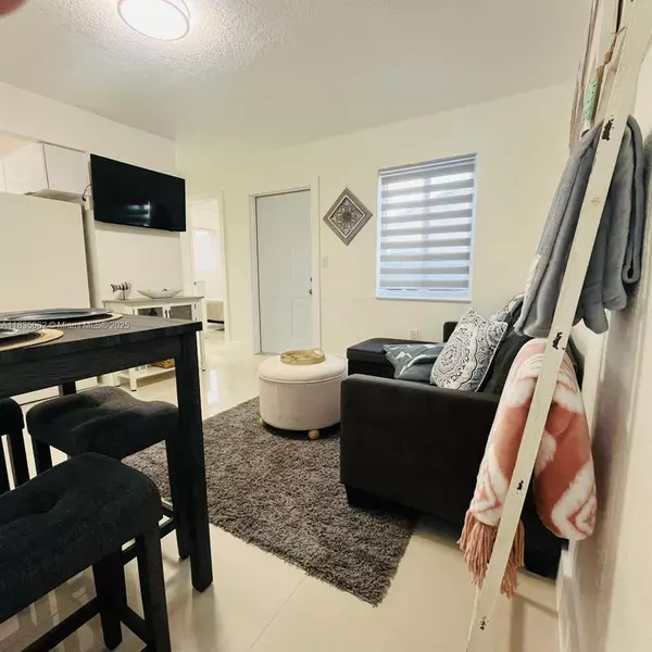 North Miami Beach, FL 33162,445 NE 171st St #2