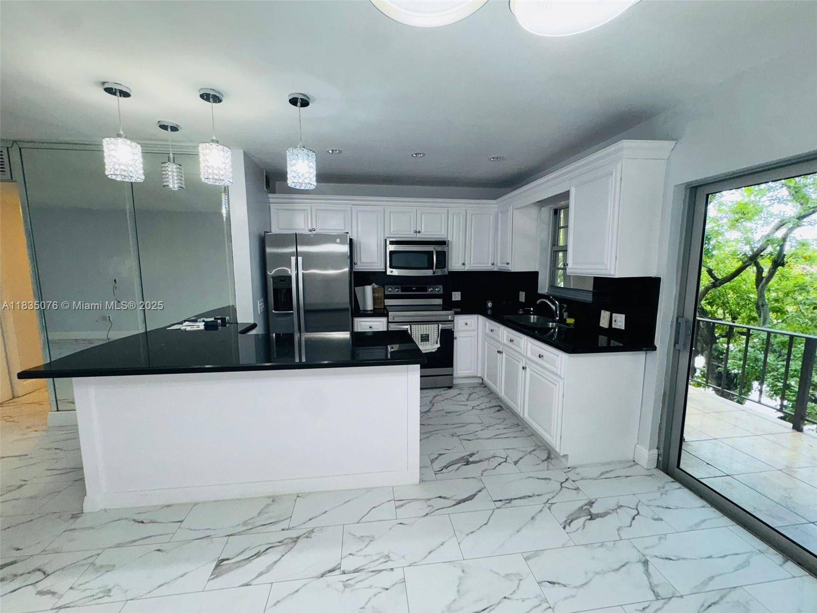 Sweetwater, FL 33174,10850 W Flagler St #D315