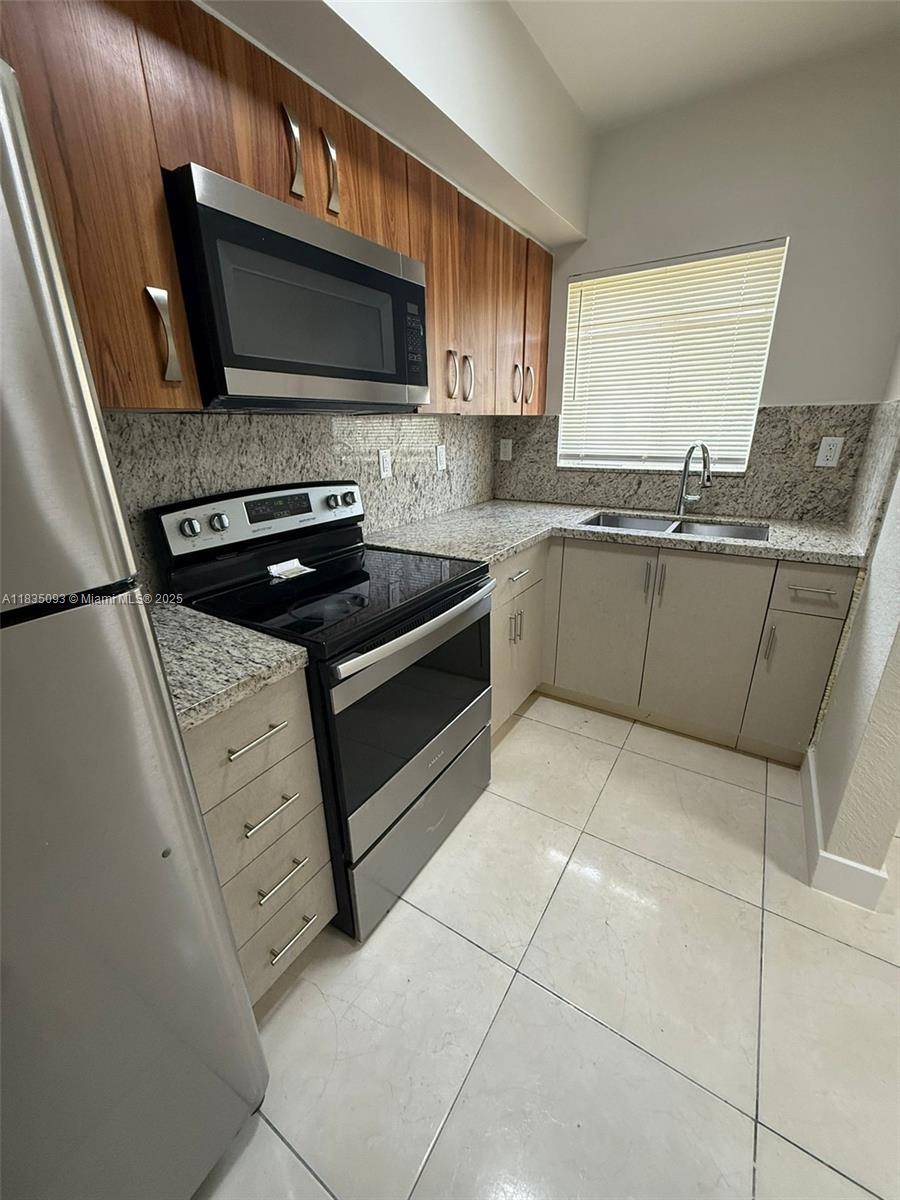 441 NW 83rd St #441, Miami, FL 33150