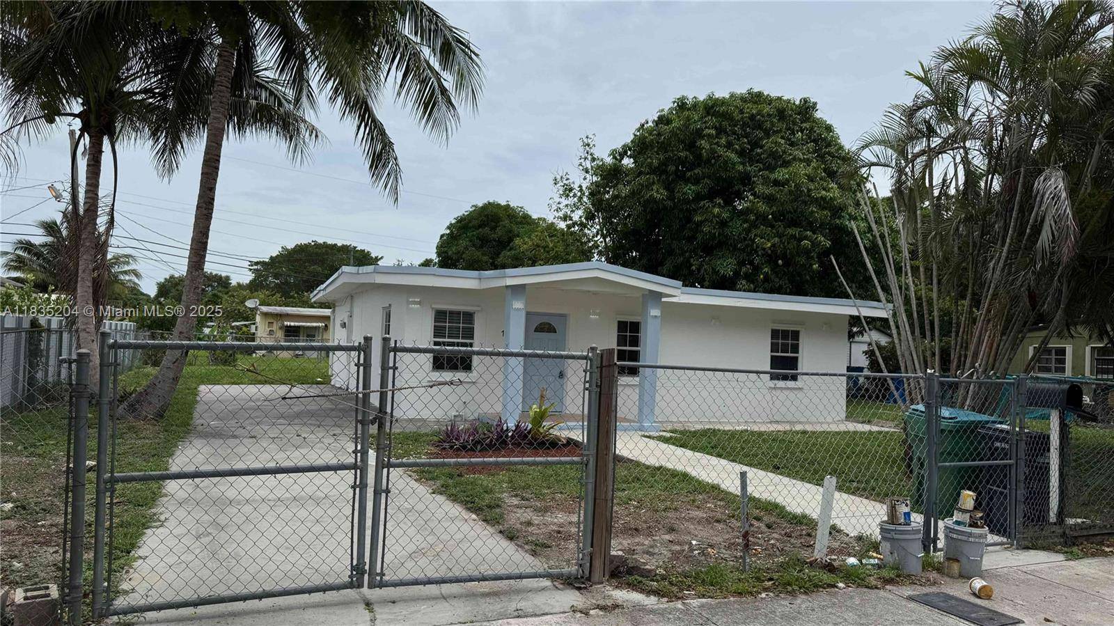 Miami Gardens, FL 33054,16221 E Bunche Park Dr