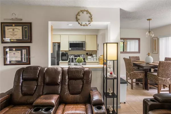 Plantation, FL 33322,8125 NW 17th Mnr
