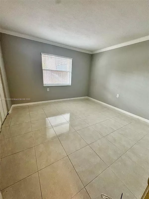 Miami, FL 33176,11297 SW 88th St #114M