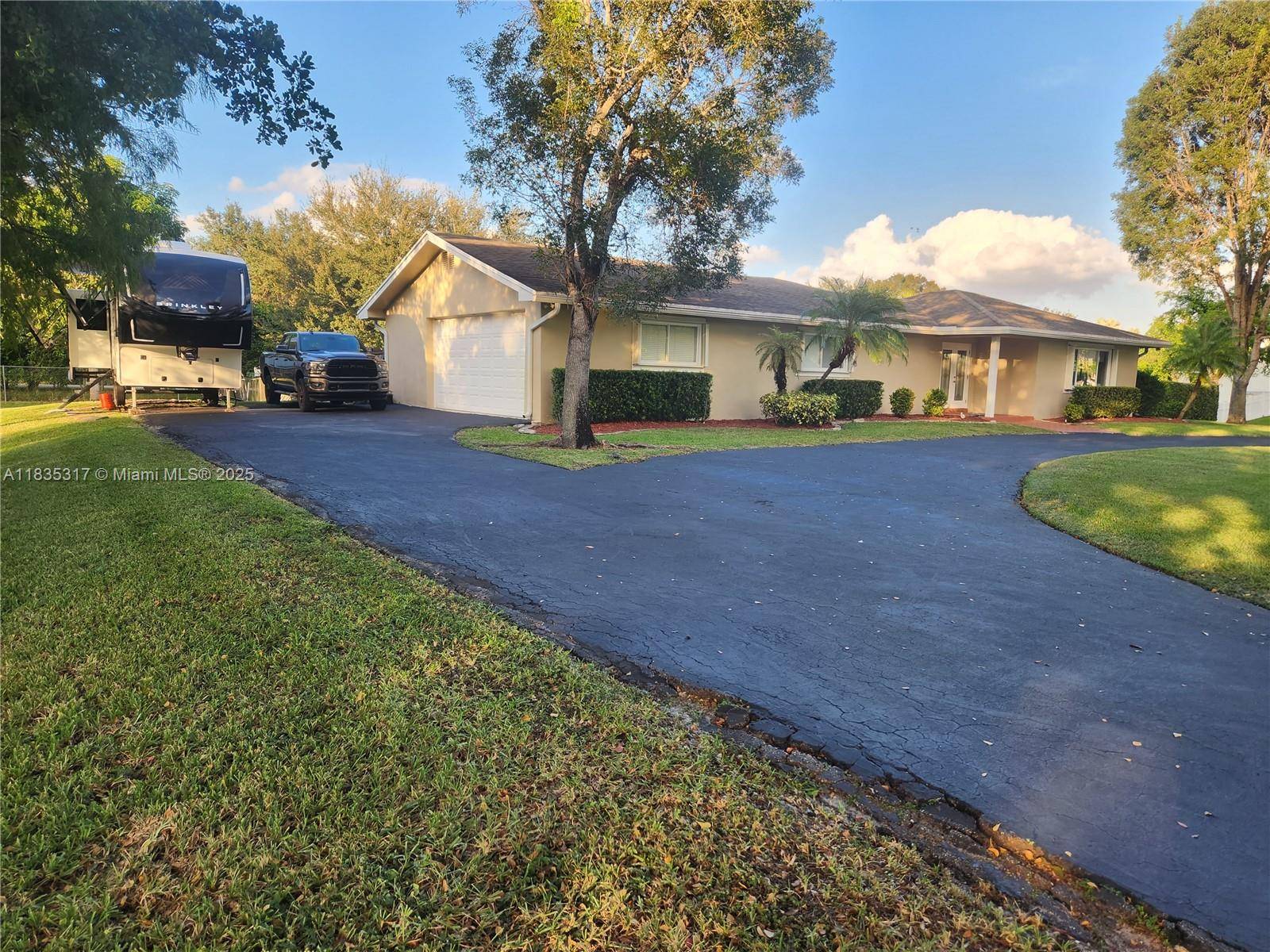 Davie, FL 33328,10801 SW 57th Pl