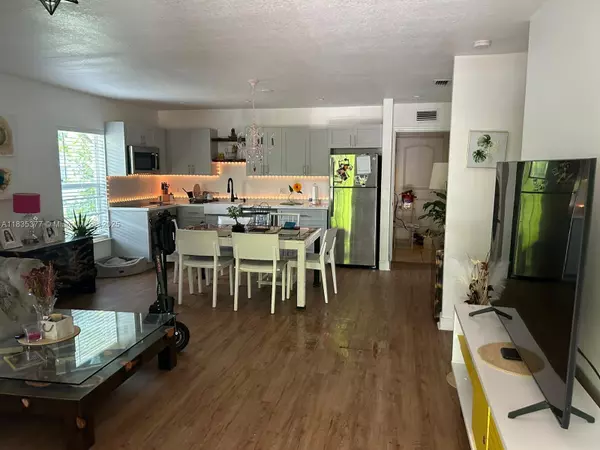 Miami, FL 33127,5529 NW 4th Ave #1