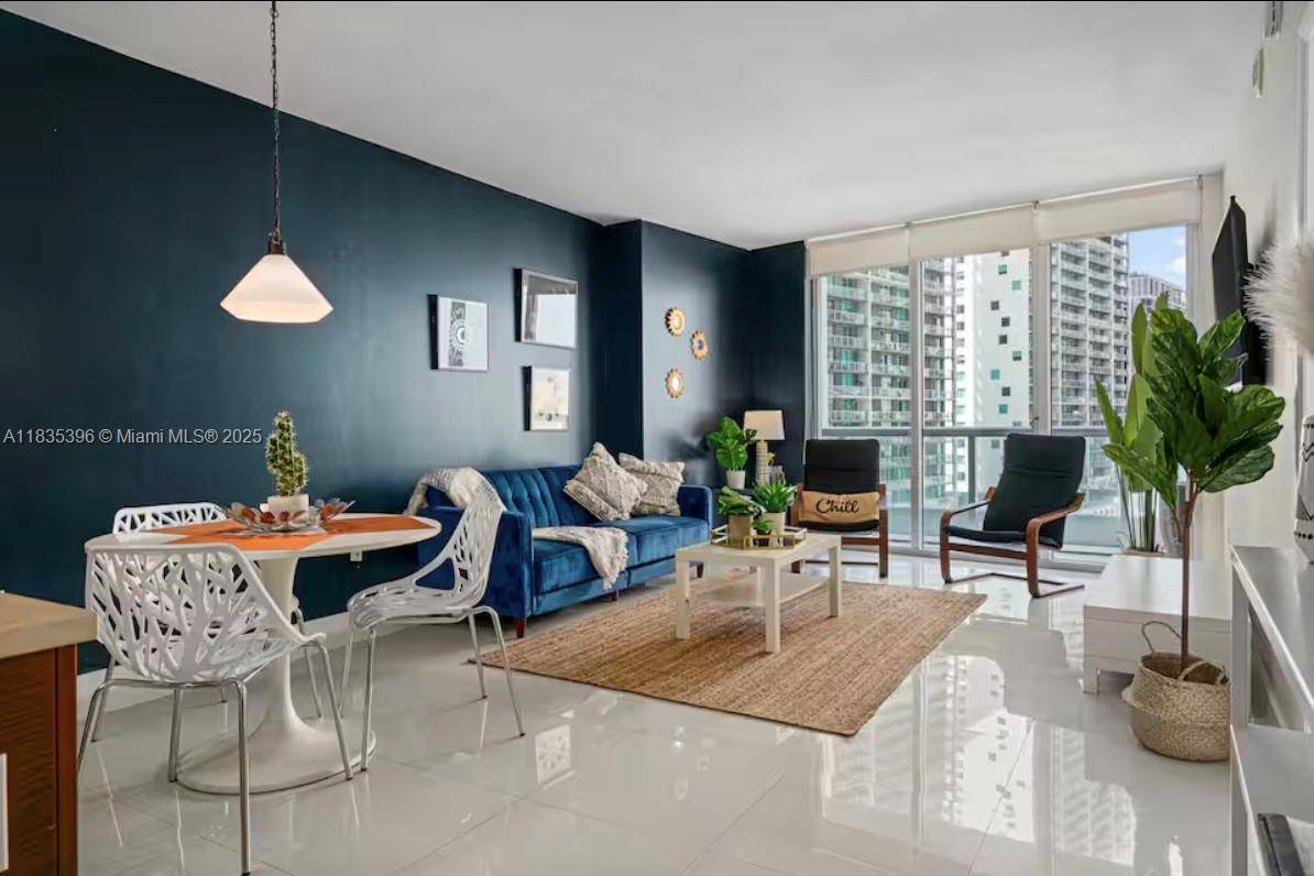 485 Brickell Ave #1606, Miami, FL 33131