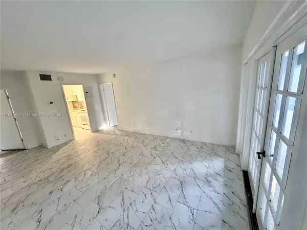 Fort Lauderdale, FL 33316,2420 SE 17th Cswy #304C