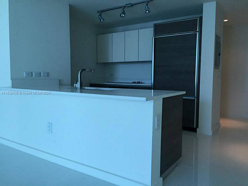 1100 S MIAMI AV #3203, Miami, FL 33130