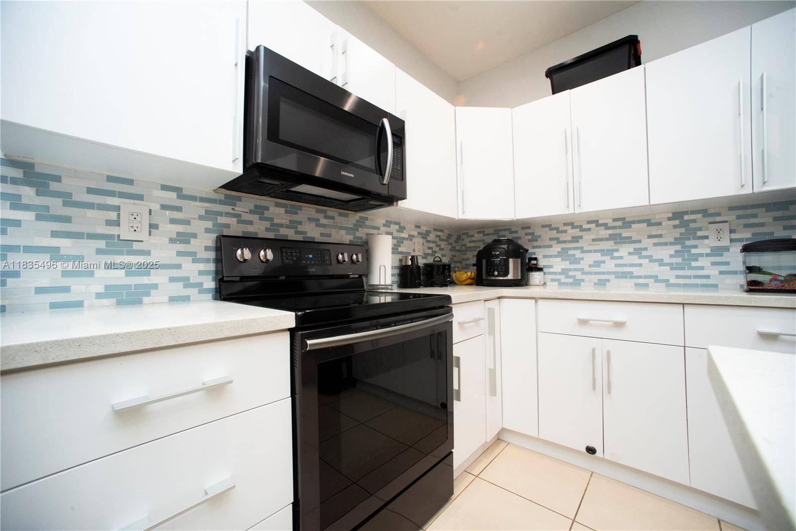 Cutler Bay, FL 33190,9323 SW 227th St #2-5
