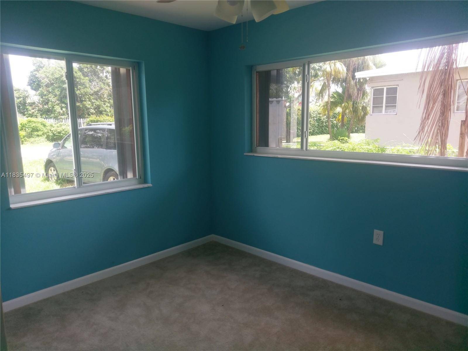 520 NW 144th St #2, Miami, FL 33168