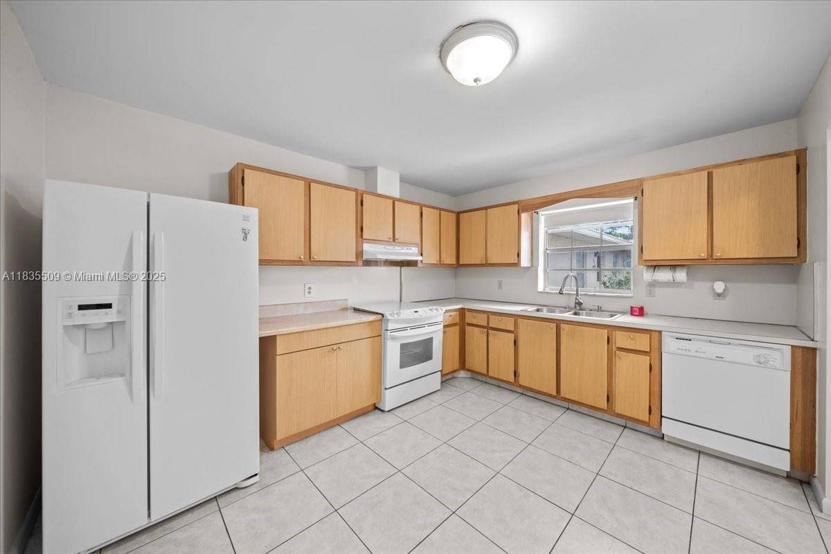 Lake Worth, FL 33467,508 Holyoke #A