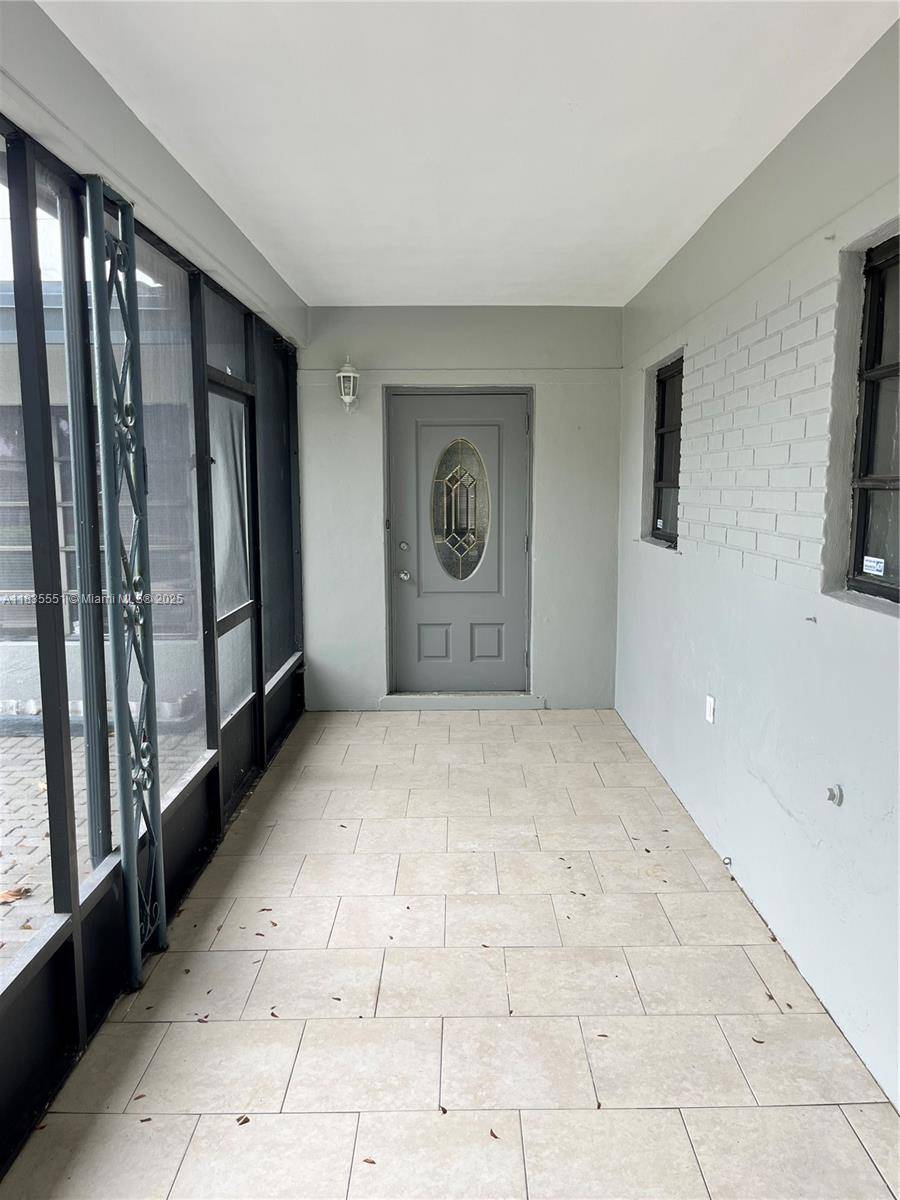 Hollywood, FL 33020,1608 S 19th Ave #house