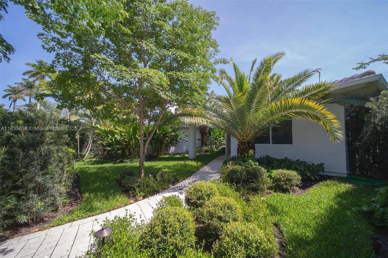 Miami Beach, FL 33140,440 W 62nd St