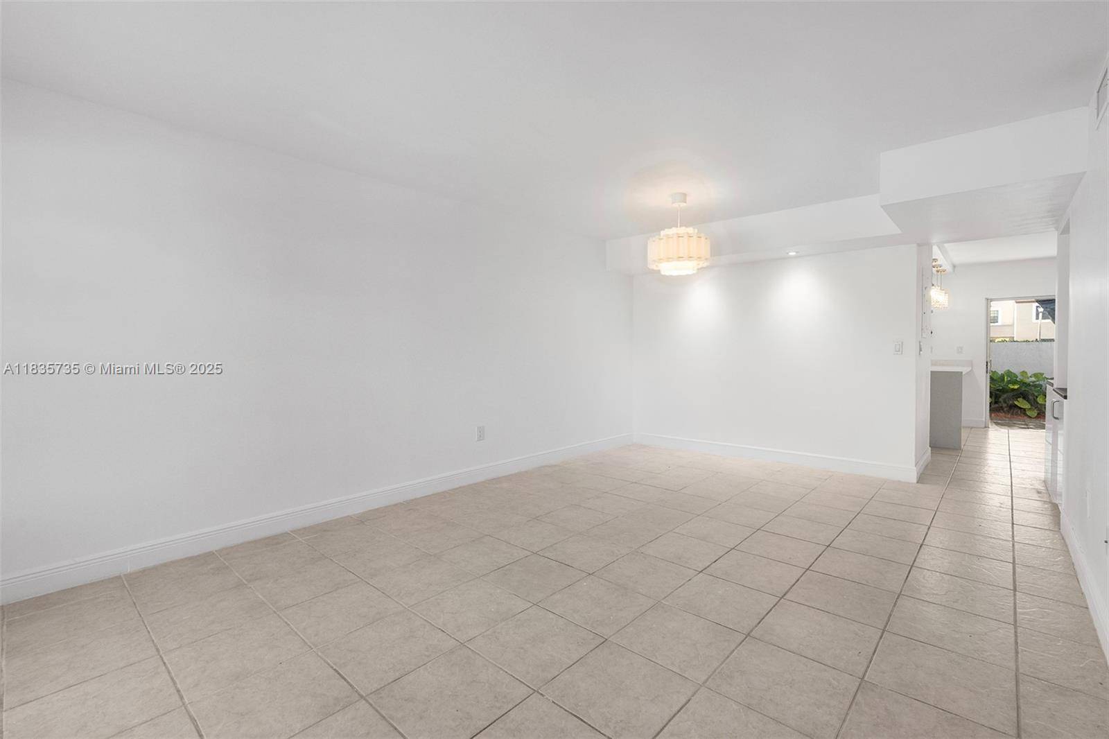 Miami, FL 33196,10350 SW 154th Cir Ct #60