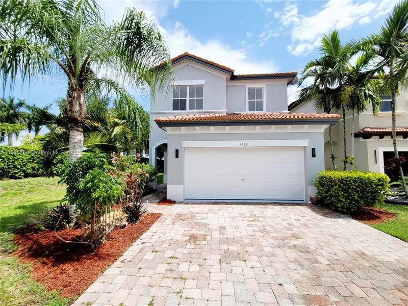 3790 NE 9th Ct, Homestead, FL 33033