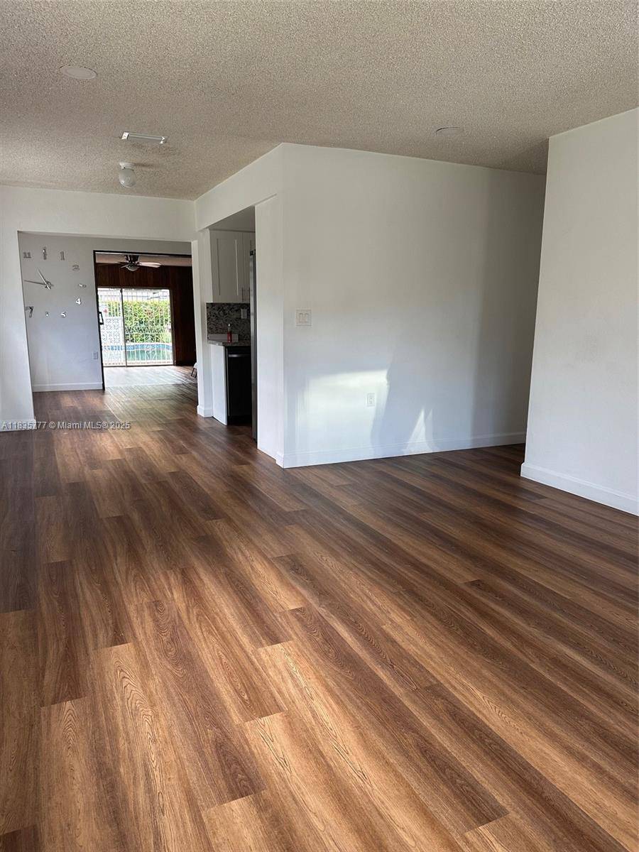 Miami, FL 33155,6547 SW 35th St