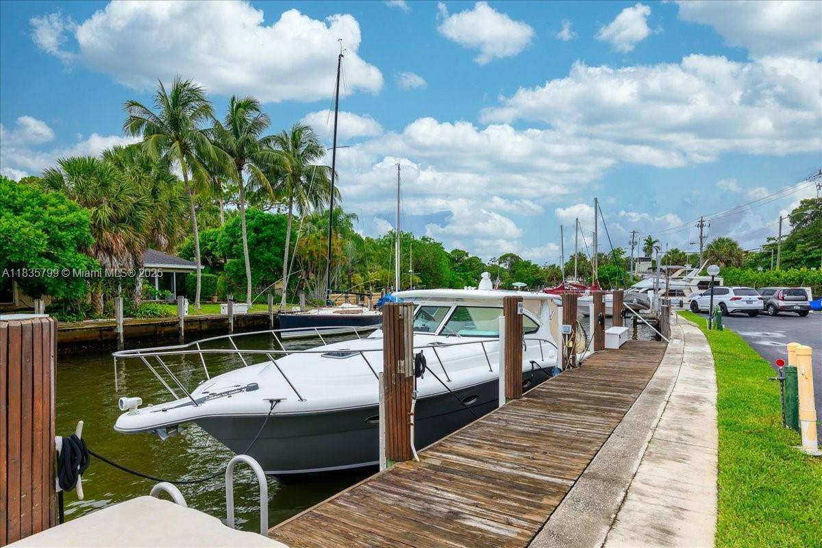 1200 SW 12th St #214, Fort Lauderdale, FL 33315