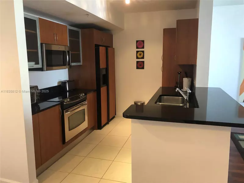 2775 NE 187th St #519, Aventura, FL 33180