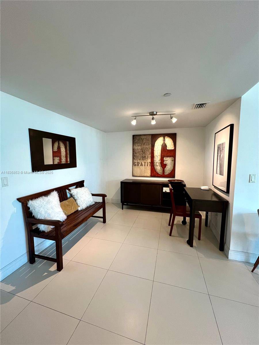 Miami, FL 33130,350 S Miami Ave #2303