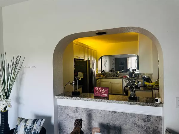 Doral, FL 33178,10700 NW 66th St #414