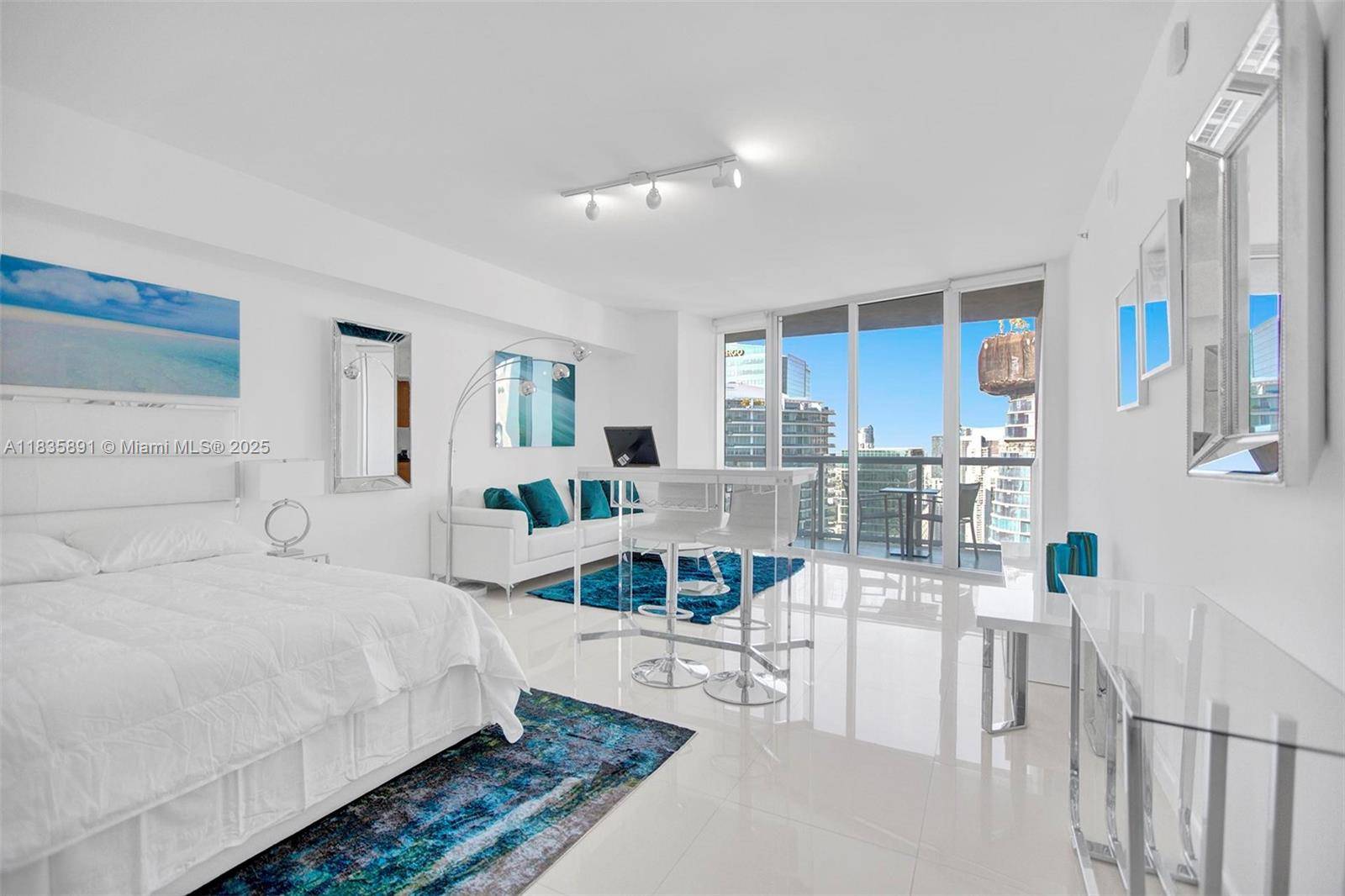 Miami, FL 33131,475 Brickell Ave #5010