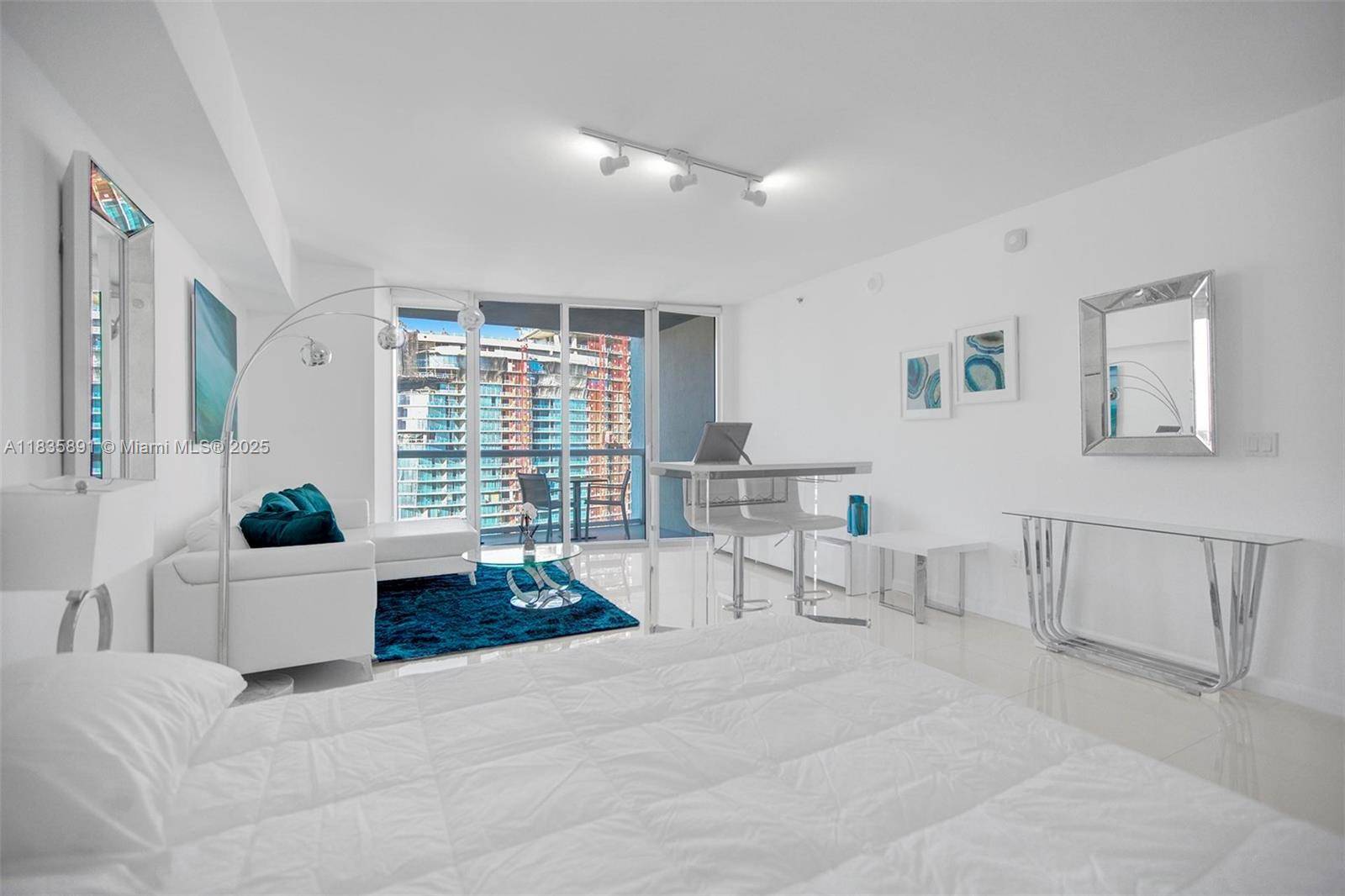Miami, FL 33131,475 Brickell Ave #5010