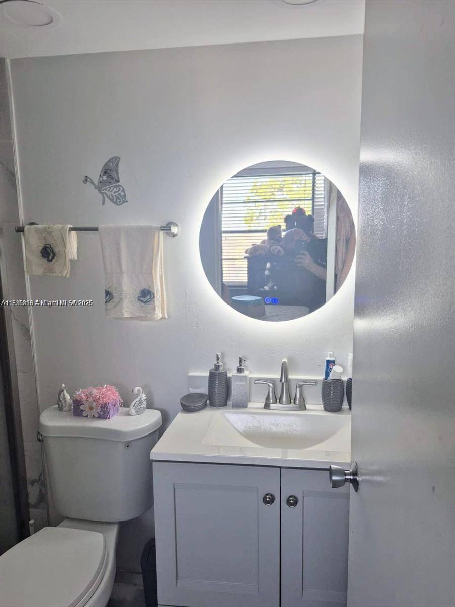 Margate, FL 33063,7320 NW 18th St #204