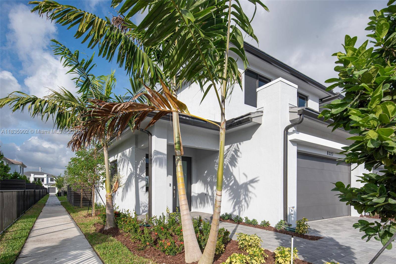 Miami, FL 33156,8327 SW 121 Ter
