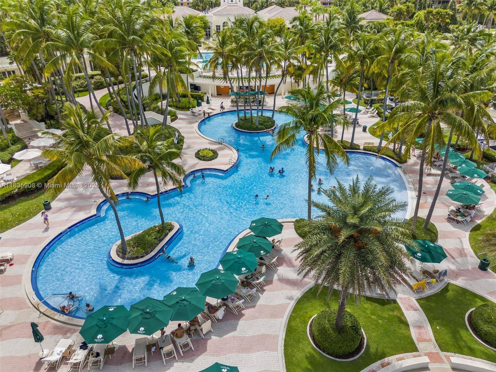 703 Crandon Blvd #PH-3, Key Biscayne, FL 33149