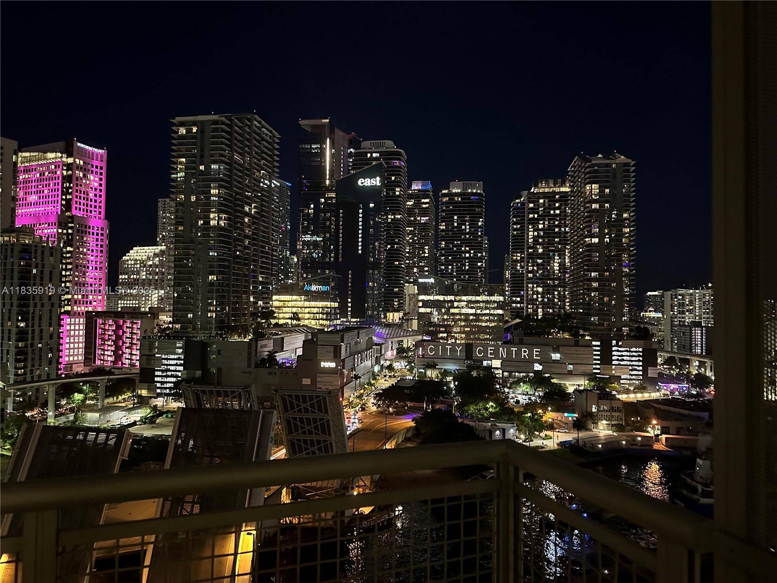 350 S Miami Ave #1804, Miami, FL 33130
