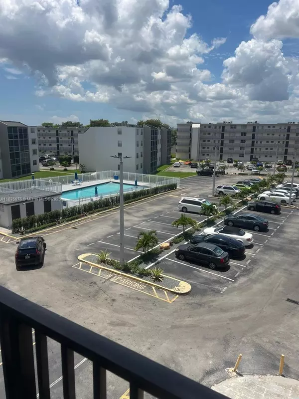 Miami, FL 33183,14180 SW 84th St #407-G