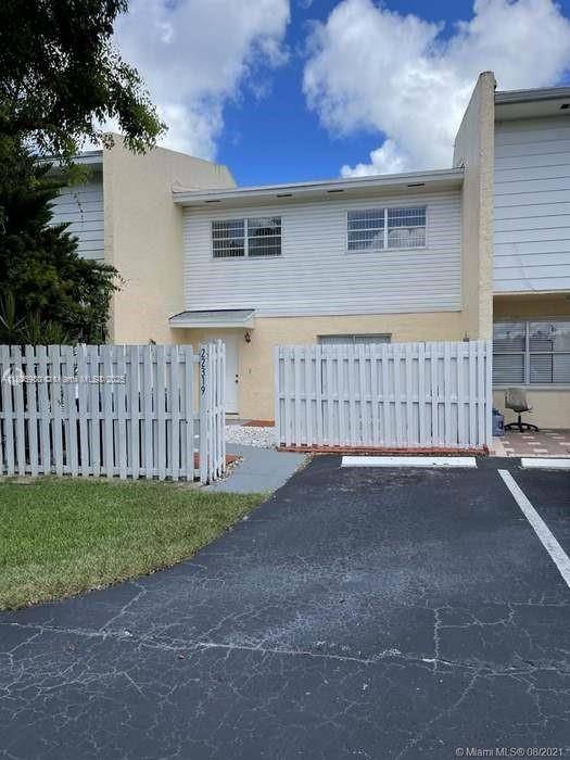 22319 SW 103 AVE, Cutler Bay, FL 33190