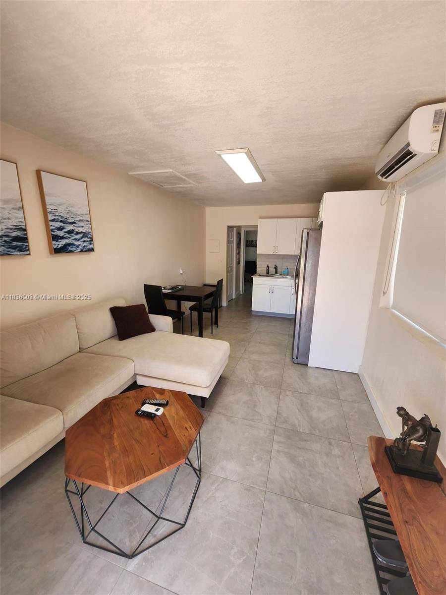 2165 SW 47th St #2, Dania Beach, FL 33312