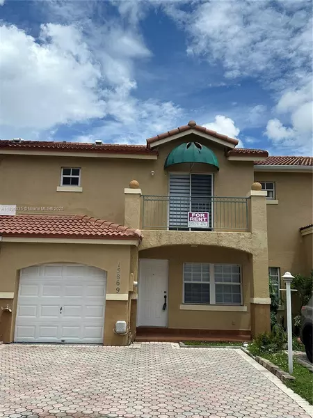 15869 SW 70th Ter, Miami, FL 33193