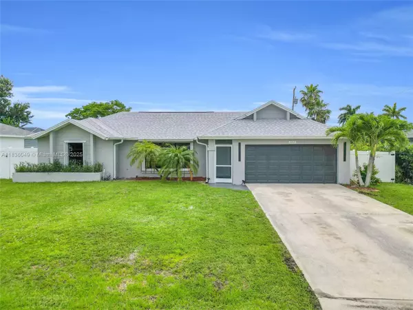 709 SW 9th Ave, Cape Coral, FL 33991