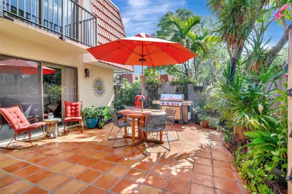 Plantation, FL 33324,701 NW 98th Cir