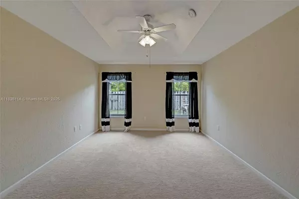 Davie, FL 33325,14125 S Cypress Cove Cir