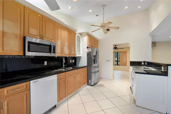 Lauderhill, FL 33351,8250 NW 51st Ct