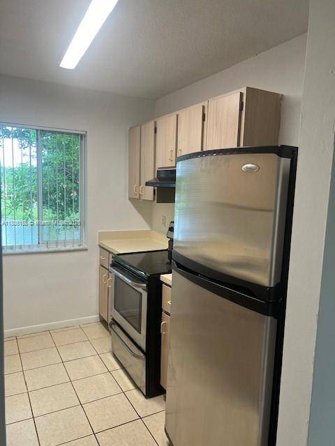 Plantation, FL 33324,10765 Cleary Blvd #202
