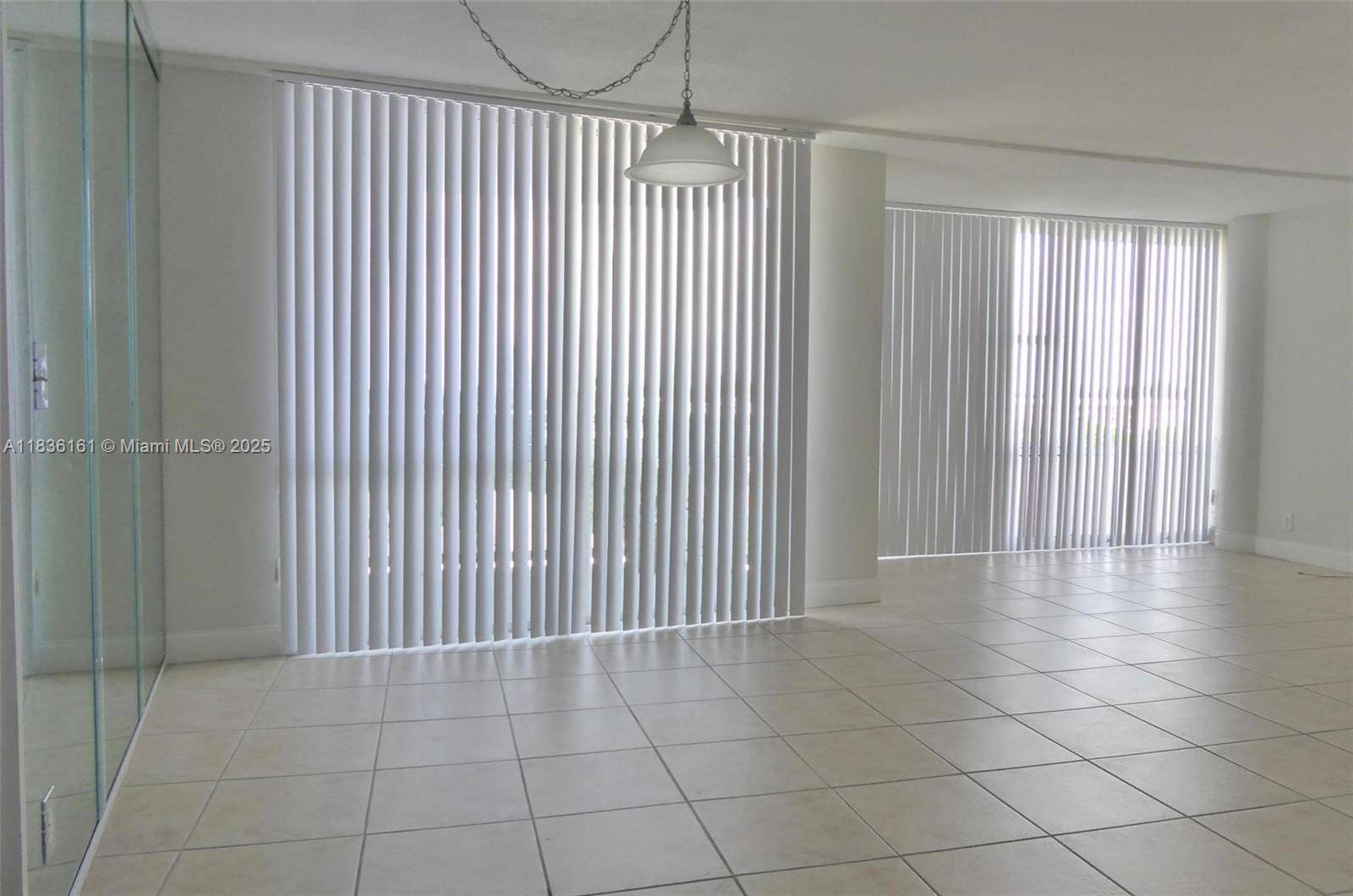 Miami Beach, FL 33141,900 Bay Dr #521