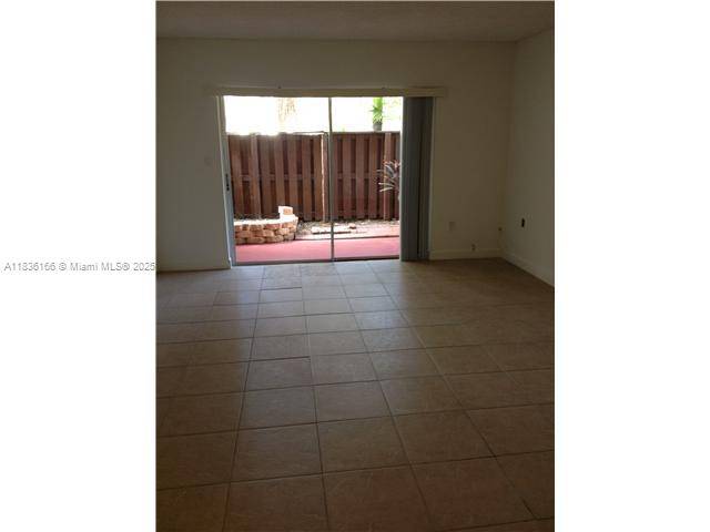 Miami, FL 33176,13714 SW 90th Ave #11
