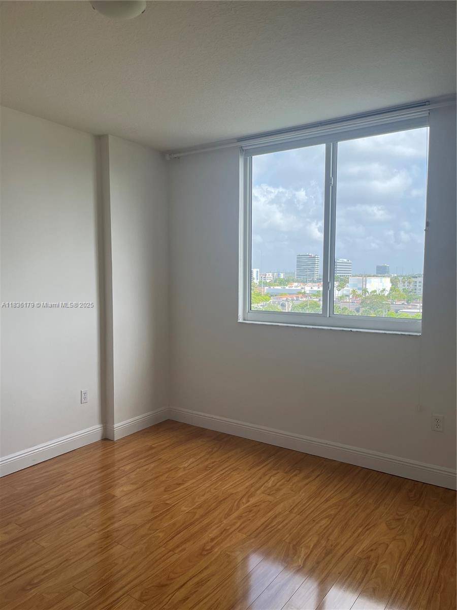 Aventura, FL 33180,18800 NE 29th Ave #602