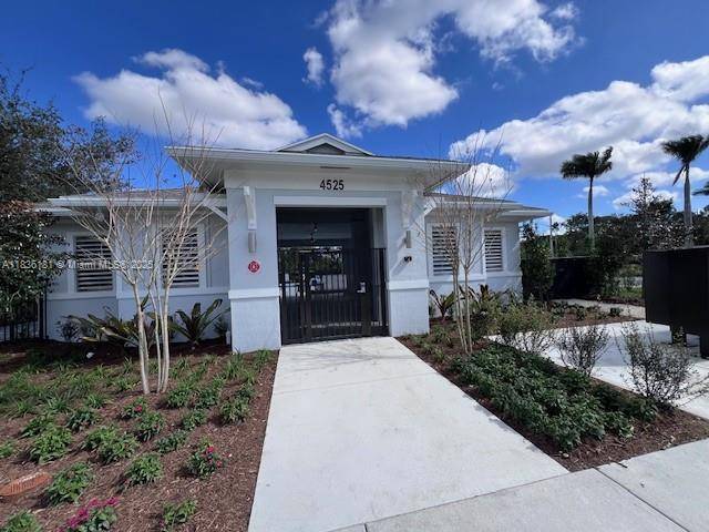 Lake Worth, FL 33463,4667 Hollister Ave